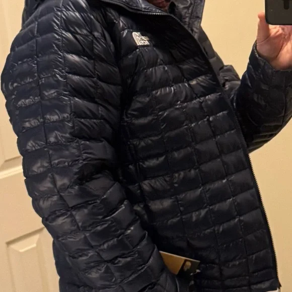 The North Face Men's Thermoball Hooded Dark Blue Puffer Jacket - Picture 2 of 5